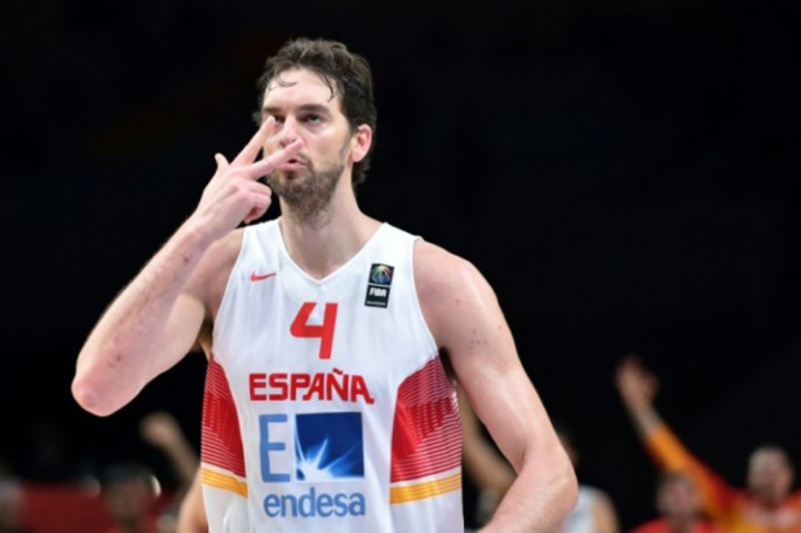 Gasol celebra triple