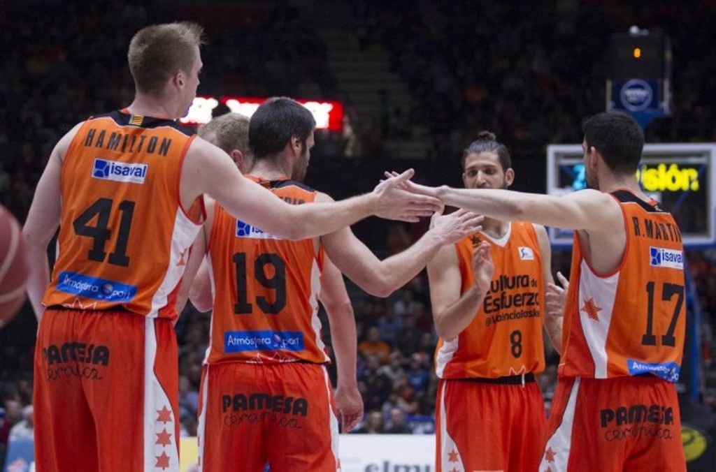 Valencia Basket celebra canasta