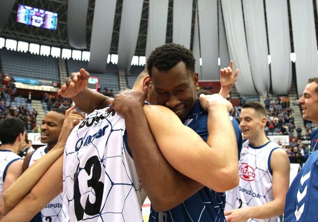 GBC celebra remontada contra Estudiantes