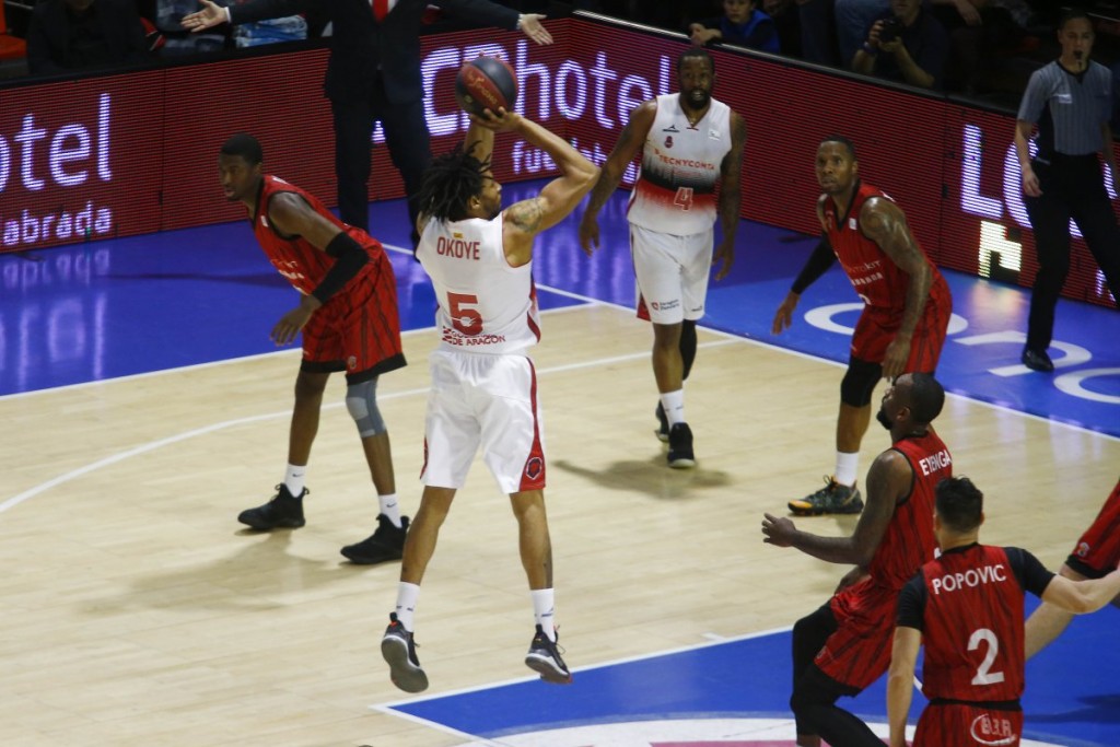 Lanzamiento de Okoye contra Fuenlabrada