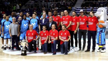 Homenaje a jugadores de Estudiantes campeones Copa 2000