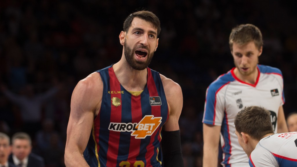 Shengelia celebra una canasta contra Obradoiro